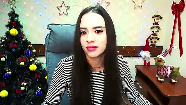 Snapshot of _your_fantasy_girl chatting on December 21, 3:58 am your fantasy girl online show from December 21, 3:58 am