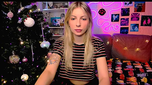 Maria Hunt online show from December 28, 3:47 am