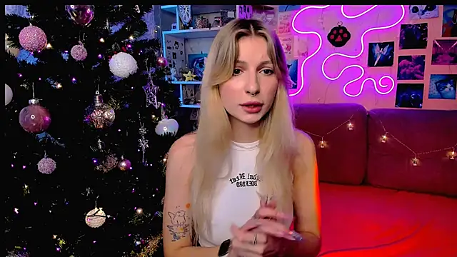 Maria Hunt online show from December 31, 3:23 am