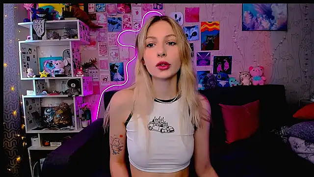 Maria Hunt online show from February 6, 3:48 am