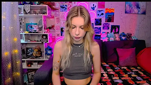 Maria Hunt online show from February 13, 3:50 am