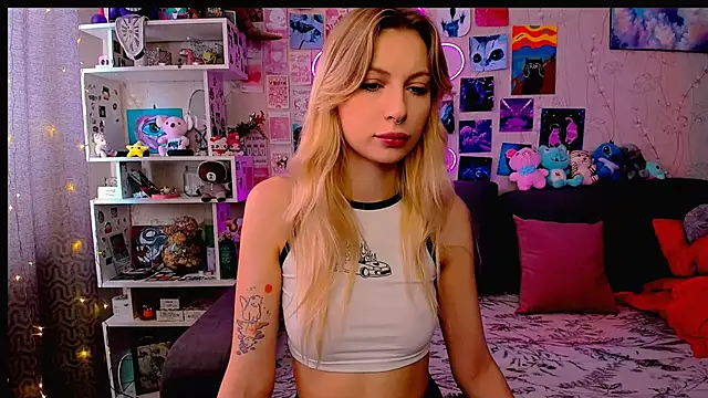 Maria Hunt online show from February 15, 4:36 am