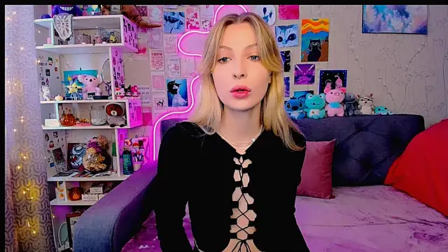 Maria Hunt online show from February 27, 4:20 am