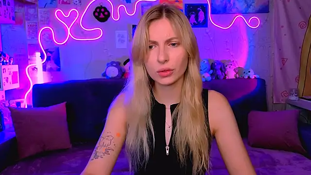 Maria Hunt online show from September 23, 6:27 am