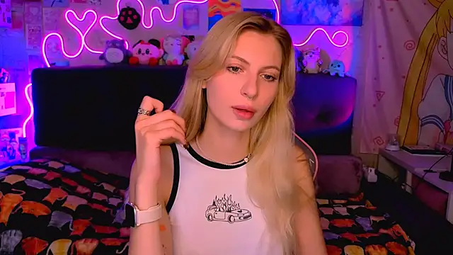 Maria Hunt online show from October 8, 4:54 am