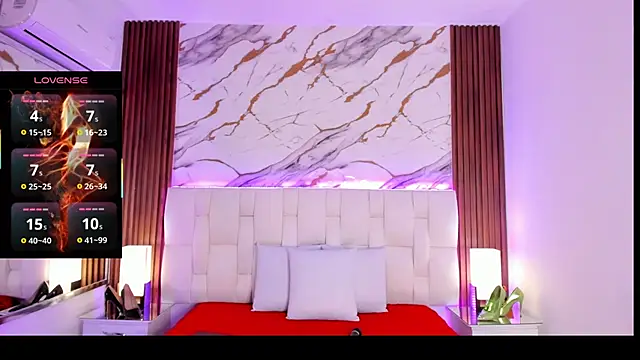 Coco Balenciaga  online show from February 28, 11:33 am