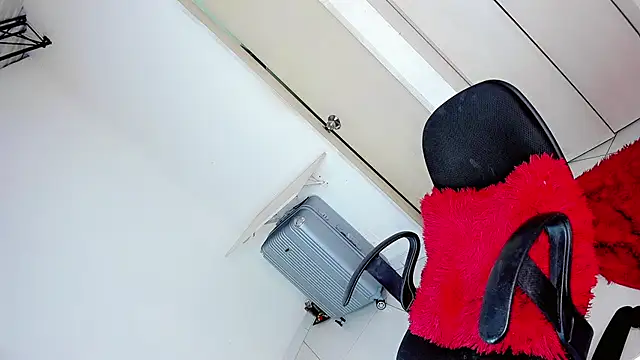 Snapshot of Stefhania_susej chatting on December 2, 3:03 pm Stefhania susej online show from December 2, 3:03 pm