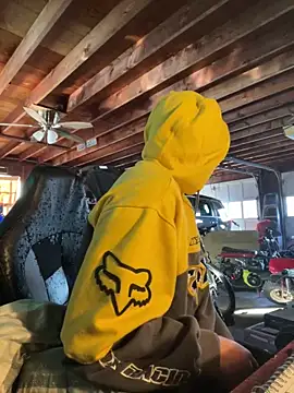 Snapshot of joeycbigcock chatting on December 2, 2:30 pm joeycbigcock online show from December 2, 2:30 pm