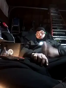 Snapshot of joeycbigcock chatting on February 13, 6:20 am joeycbigcock online show from February 13, 6:20 am