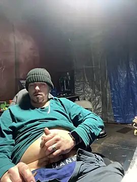 Snapshot of joeycbigcock chatting on March 10, 1:23 am joeycbigcock online show from March 10, 1:23 am