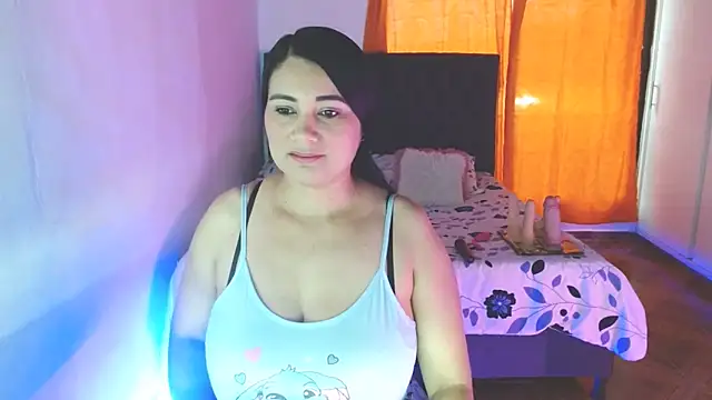 Snapshot of Kerly_Lopez chatting on June 4, 10:38 pm Kerly Lopez online show from June 4, 10:38 pm