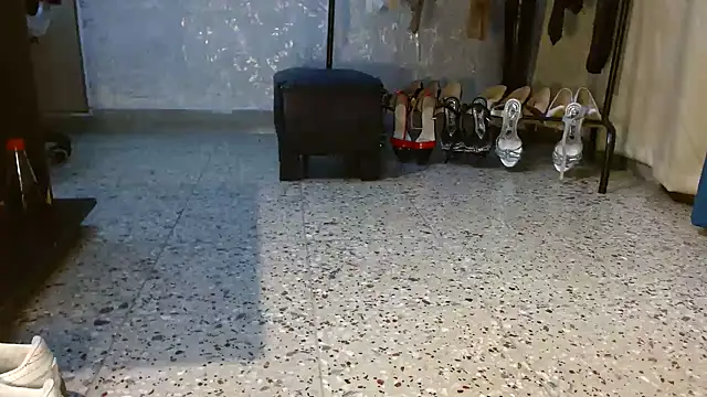 Samantabrown  online show from February 13, 11:28 am