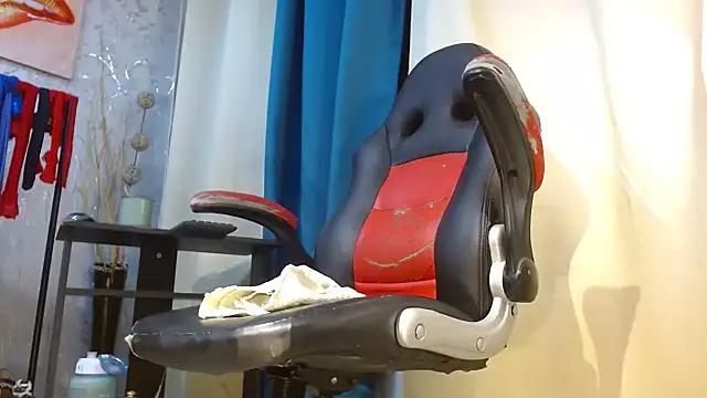 Samantabrown  online show from March 3, 11:05 am