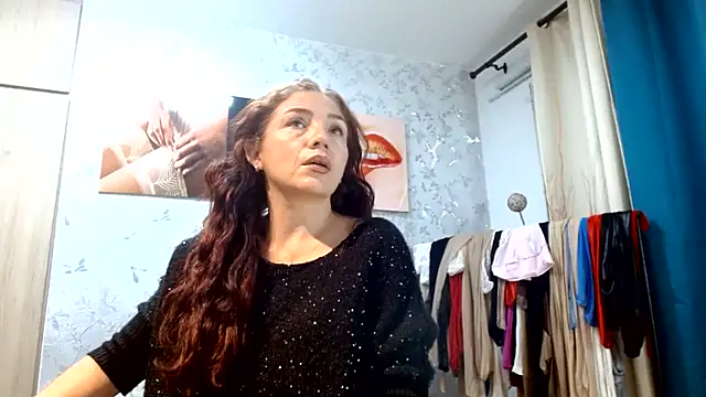 Samantabrown  online show from July 23, 11:19 am
