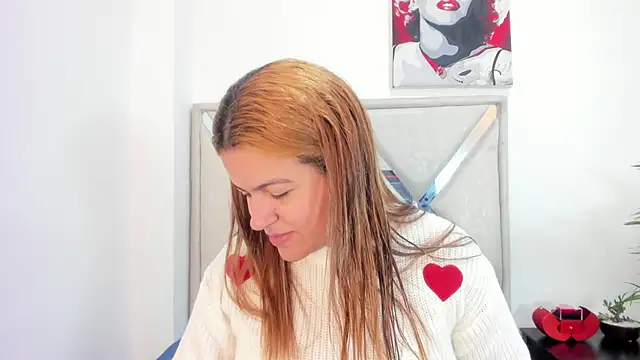 Snapshot of Alexandra_Torress chatting on February 3, 12:32 pm Alexandra Torress online show from February 3, 12:32 pm
