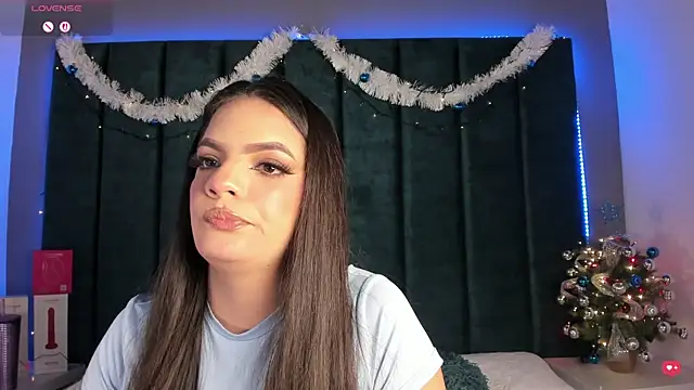 IsabellaGrey19 online show from December 16, 7:52 pm