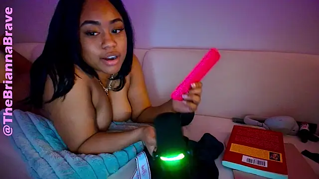 BriannaBrave online show from February 10, 3:43 am