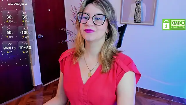 Chanelll Taylorr  online show from March 18, 1:09 pm