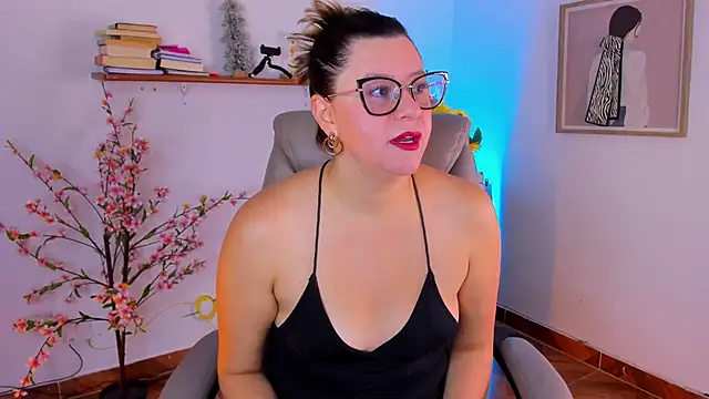 Snapshot of Chanelll_Taylorr_ chatting on June 11, 10:24 am Chanelll Taylorr online show from June 11, 10:24 am