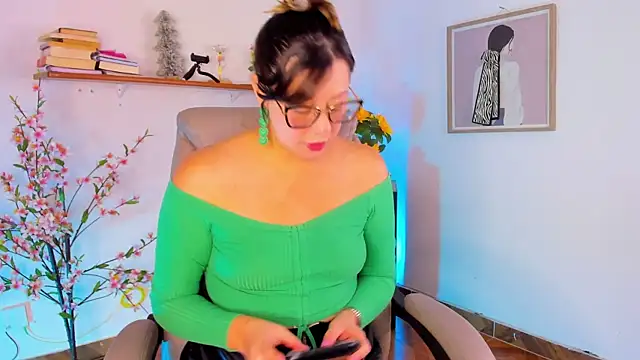 Snapshot of Chanelll_Taylorr_ chatting on June 14, 4:53 pm Chanelll Taylorr online show from June 14, 4:53 pm