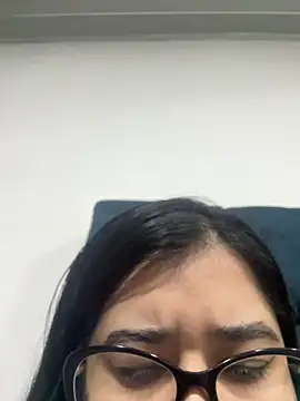 Snapshot of ZTahya chatting on May 5, 11:13 pm ZTahya online show from May 5, 11:13 pm