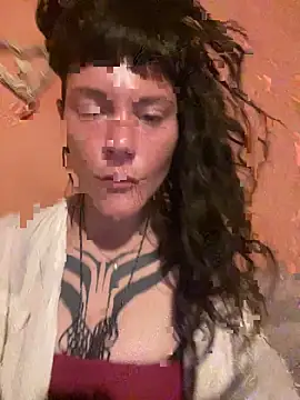 OniricFemme online show from May 22, 12:40 am