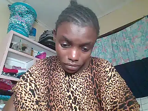 Snapshot of awino001 chatting on May 17, 9:11 pm awino001 online show from May 17, 9:11 pm