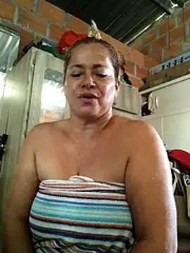 Snapshot of natally_ross21 chatting on June 27, 12:22 pm natally ross21 online show from June 27, 12:22 pm