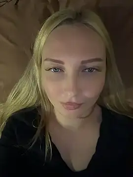 Snapshot of Aleksandrakis chatting on May 26, 7:54 pm Aleksandrakis online show from May 26, 7:54 pm