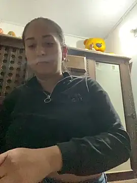luna asss online show from May 6, 1:14 am