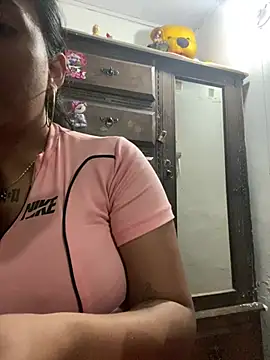 Snapshot of luna_asss chatting on June 12, 11:35 pm luna asss online show from June 12, 11:35 pm