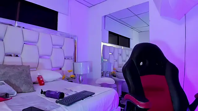 Naomi-Haruno online show from January 8, 4:23 am