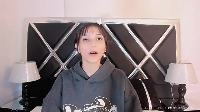 Naomi-Haruno online show from March 20, 10:10 am