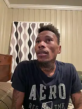Snapshot of KingDerRico chatting on May 25, 1:11 am KingDerRico online show from May 25, 1:11 am