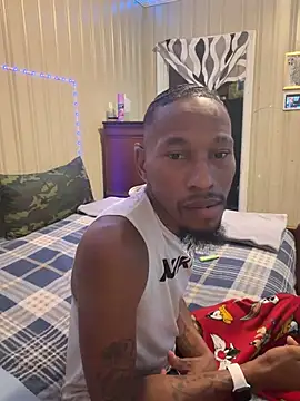 Snapshot of KingDerRico chatting on August 4, 3:58 pm KingDerRico online show from August 4, 3:58 pm