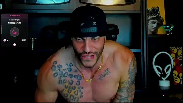 Snapshot of RickG_Oficial chatting on September 19, 10:43 pm RickG Oficial online show from September 19, 10:43 pm