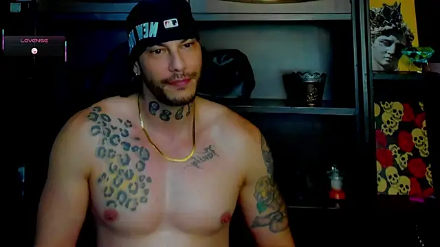 Snapshot of RickG_Oficial chatting on November 19, 10:10 pm RickG Oficial online show from November 19, 10:10 pm