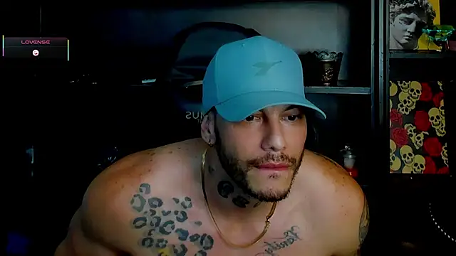 Snapshot of RickG_Oficial chatting on November 21, 10:30 pm RickG Oficial online show from November 21, 10:30 pm