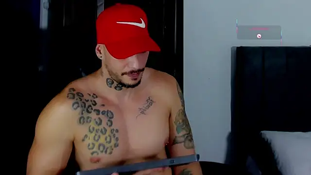 Snapshot of RickG_Oficial chatting on May 23, 10:47 pm RickG Oficial online show from May 23, 10:47 pm