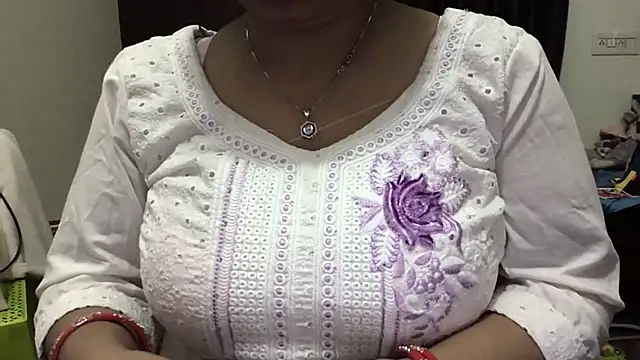 Gulaboo bhabi online show from February 3, 4:10 pm