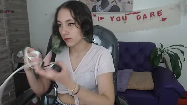 xlunna online show from December 20, 7:39 pm