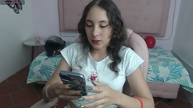 xlunna online show from February 14, 10:47 pm