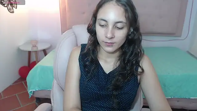 xlunna online show from February 26, 8:44 pm