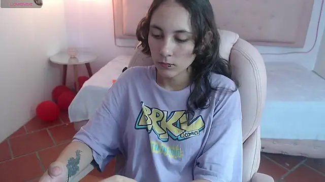 xlunna online show from February 27, 8:20 pm