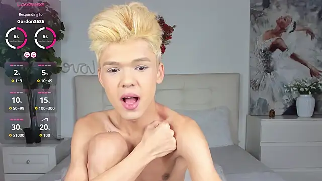 Felix Rey online show from November 25, 8:53 pm