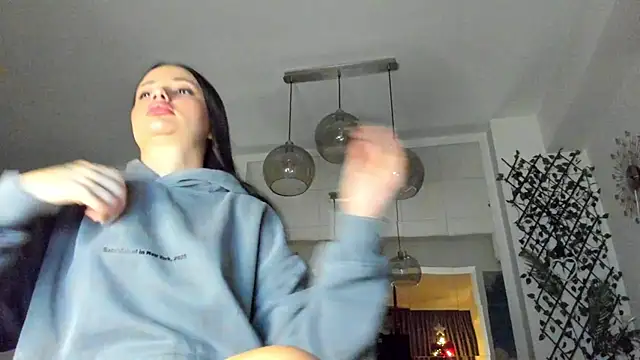 IreneVON online show from November 25, 4:45 am