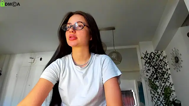 IreneVON online show from June 14, 4:58 am