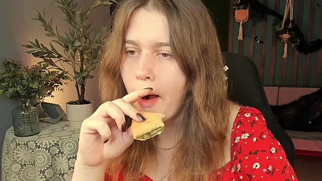 FioraMarmoris online show from October 26, 5:13 am