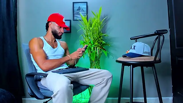 Damian 022 online show from November 25, 1:11 pm