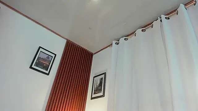 Snapshot of angeli_sexi chatting on June 16, 11:40 pm angeli sexi online show from June 16, 11:40 pm